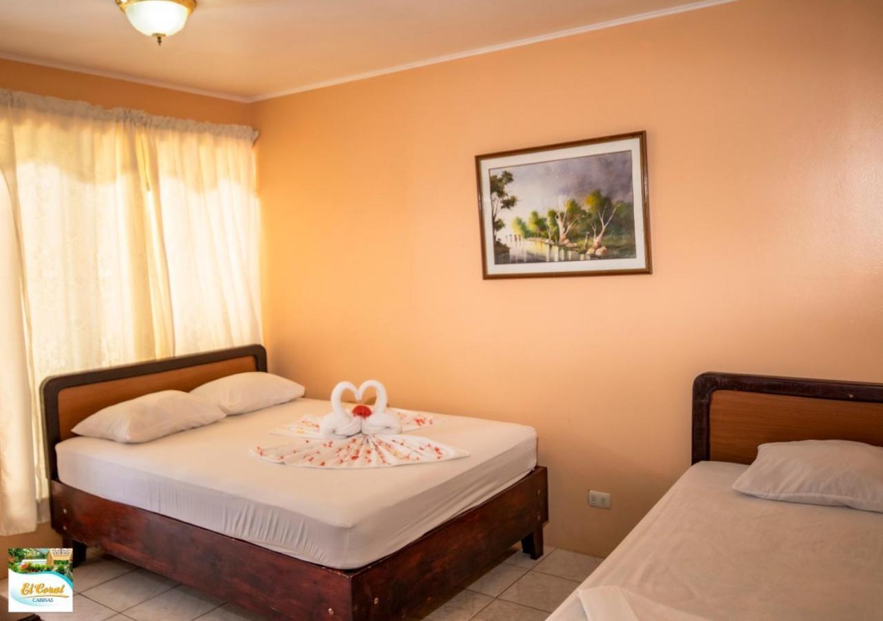 Hotel Y Cabinas El Coral Jaco Exterior photo